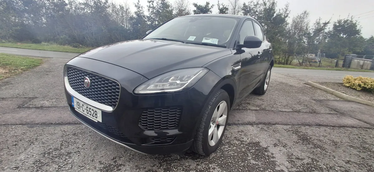 Jaguar E-Pace 2019 - Image 2