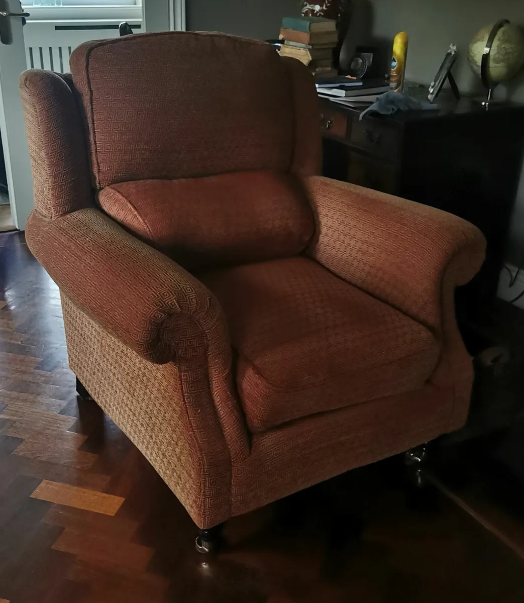 Armchair - Image 1