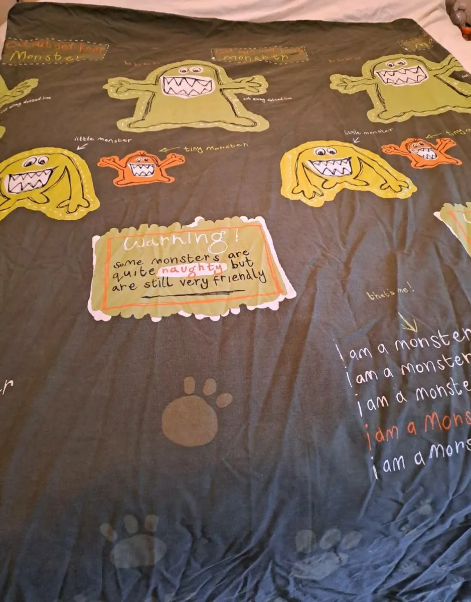 Free Monster single duvet cover - Image 1