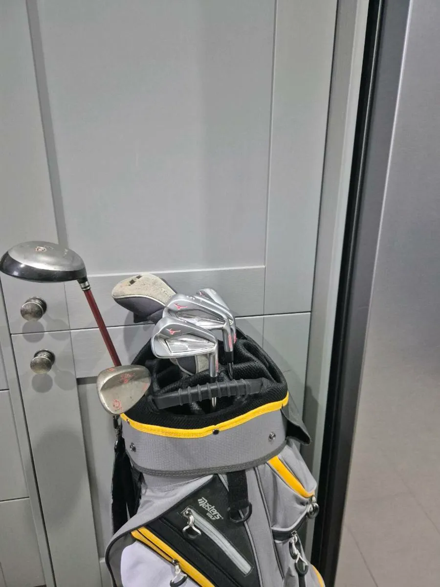 Golf Set - Image 1