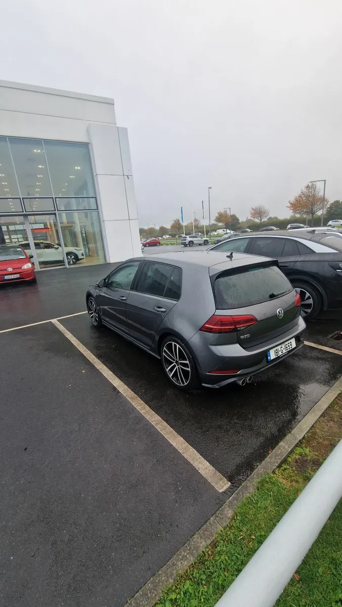 Volkswagen Golf GTD 2018 - Image 2