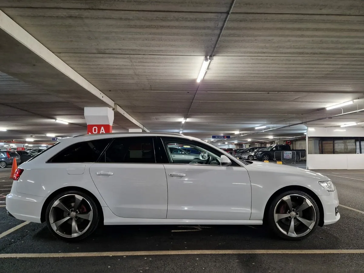 AUDI A6 Avant - Image 1
