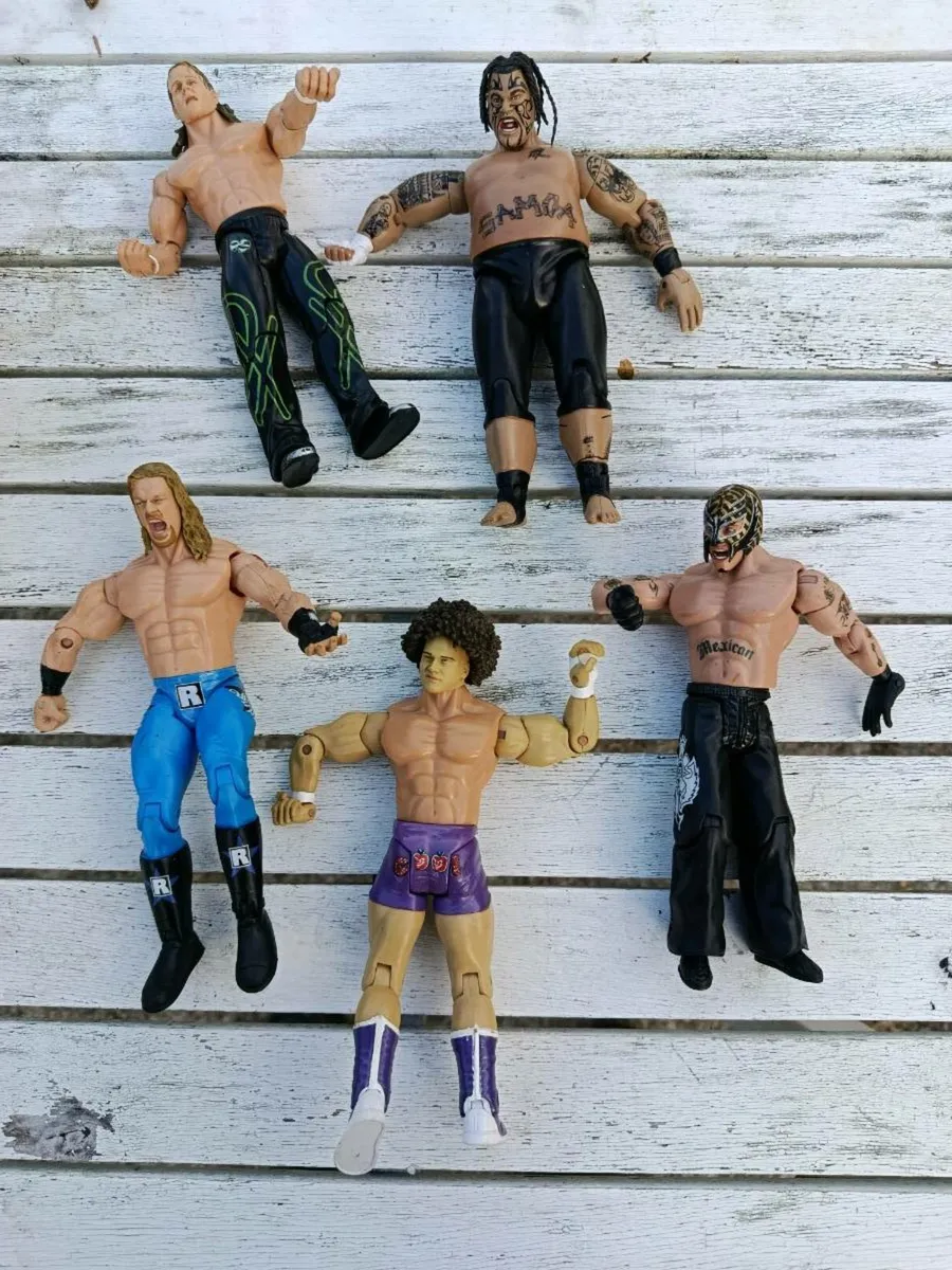 Wrestling figures