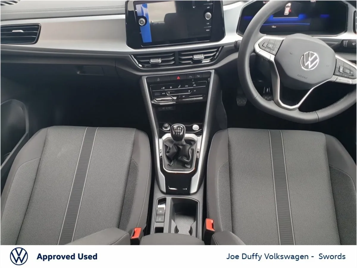 Volkswagen T-Roc Edition 75 2.0tdi M6F 116HP - Image 3