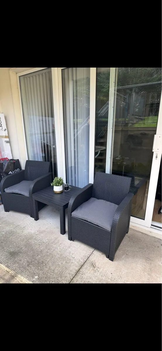 Garden furniture set - Image 1