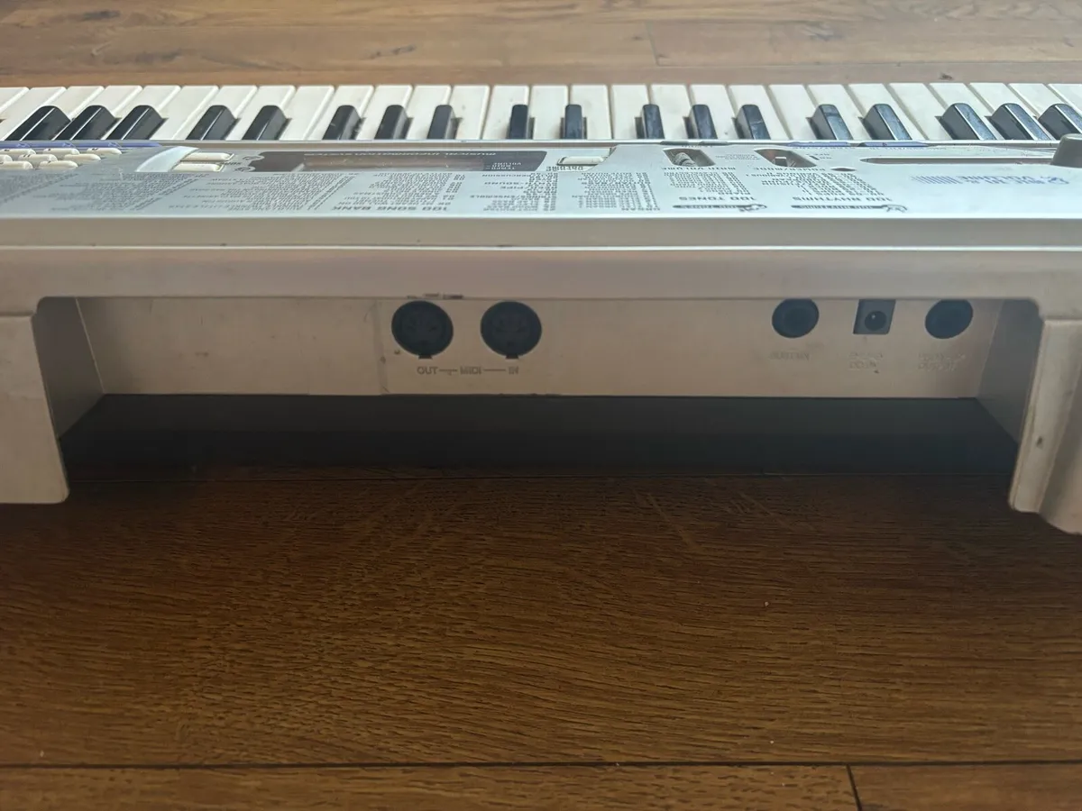 Casio Keyboard - Image 4