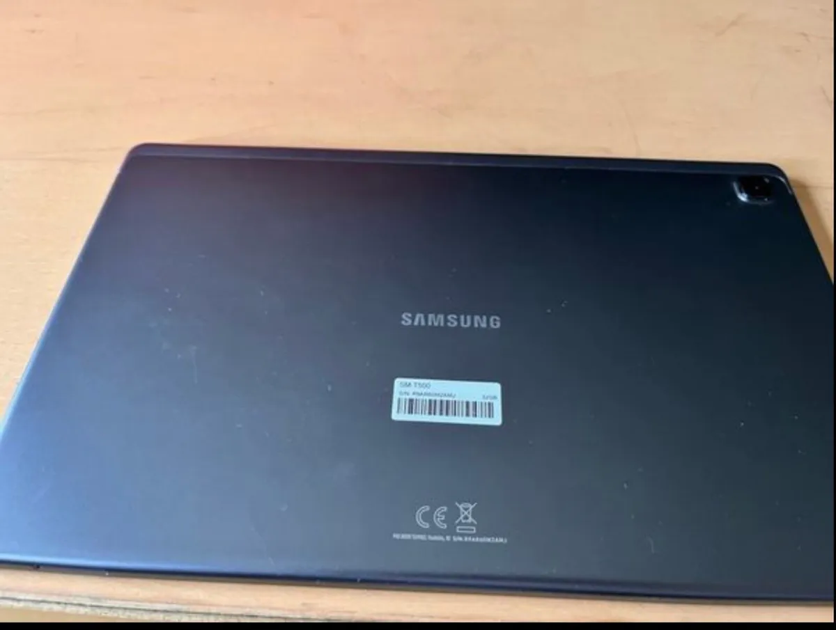 Samsung Galaxy A7 T500 Tablet & Stand - Image 2