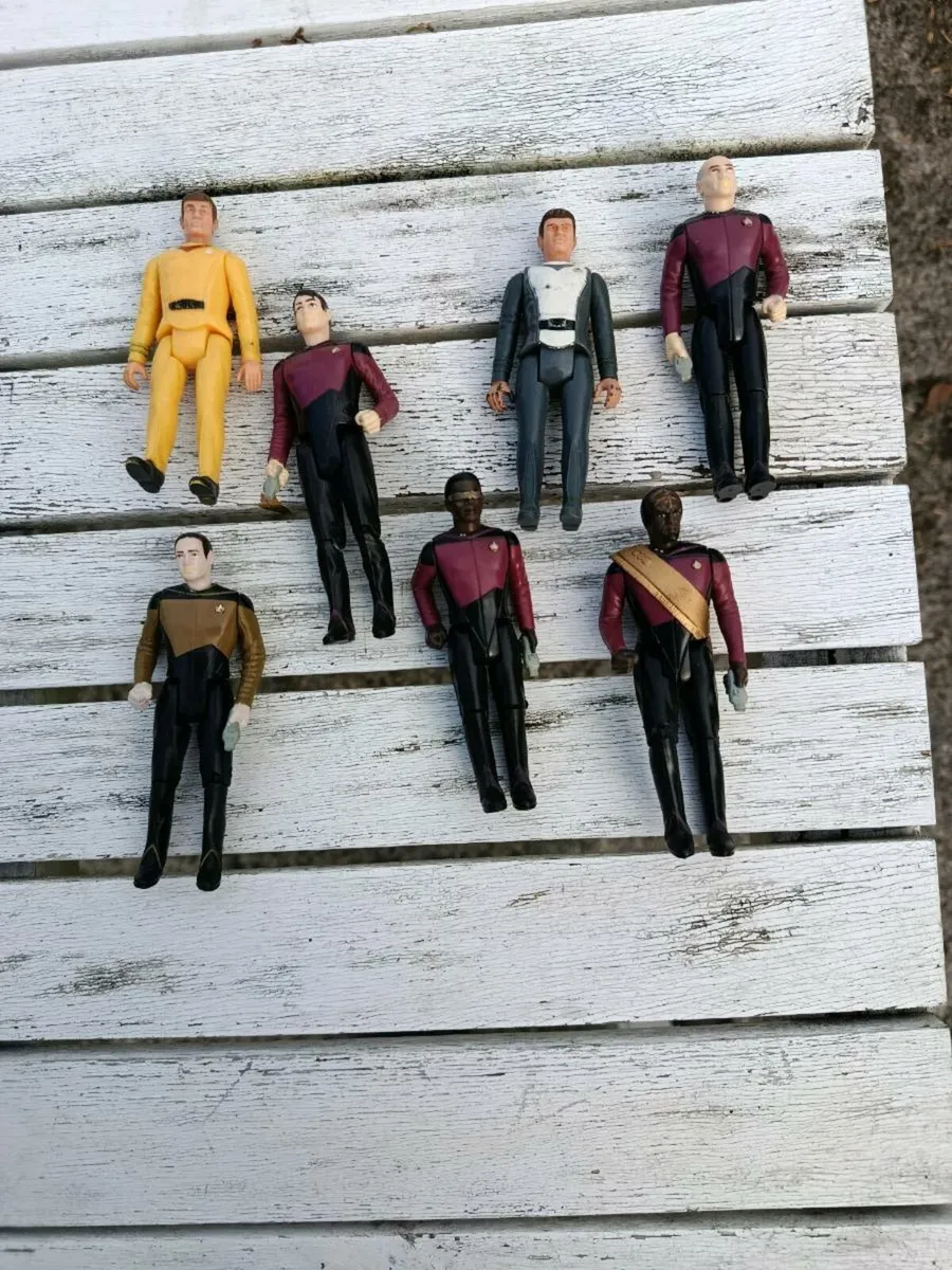 Star trek 3.75 figures
