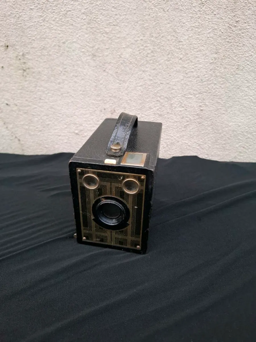 Vintage brownie camera postage possible - Image 2