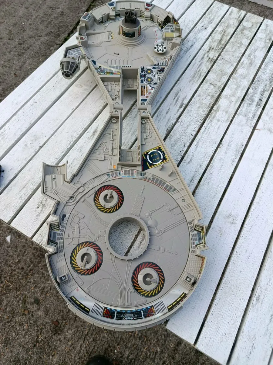 Millieum falcon - Image 3