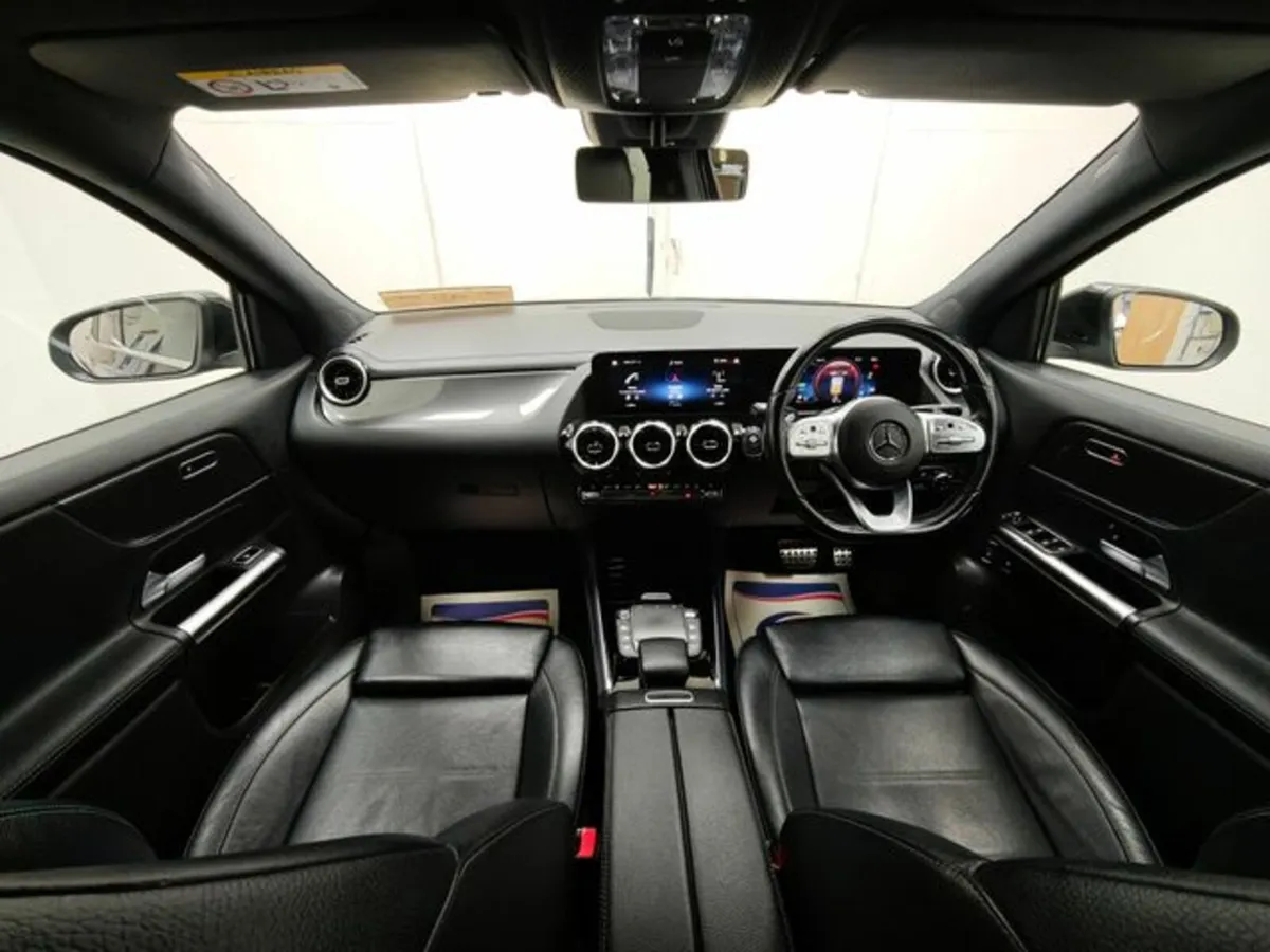 Mercedes-Benz GLA GLA 250 E EXCLUSIVE EDITION Auto - Image 2