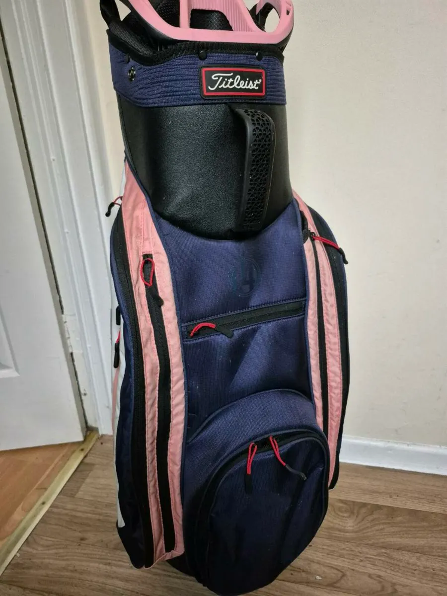 Titleist golf bag - Image 3