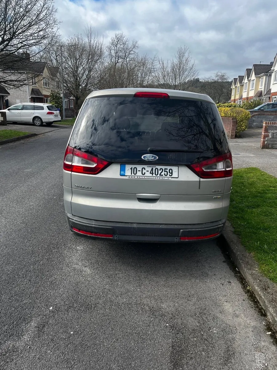 Ford Galaxy - Image 2