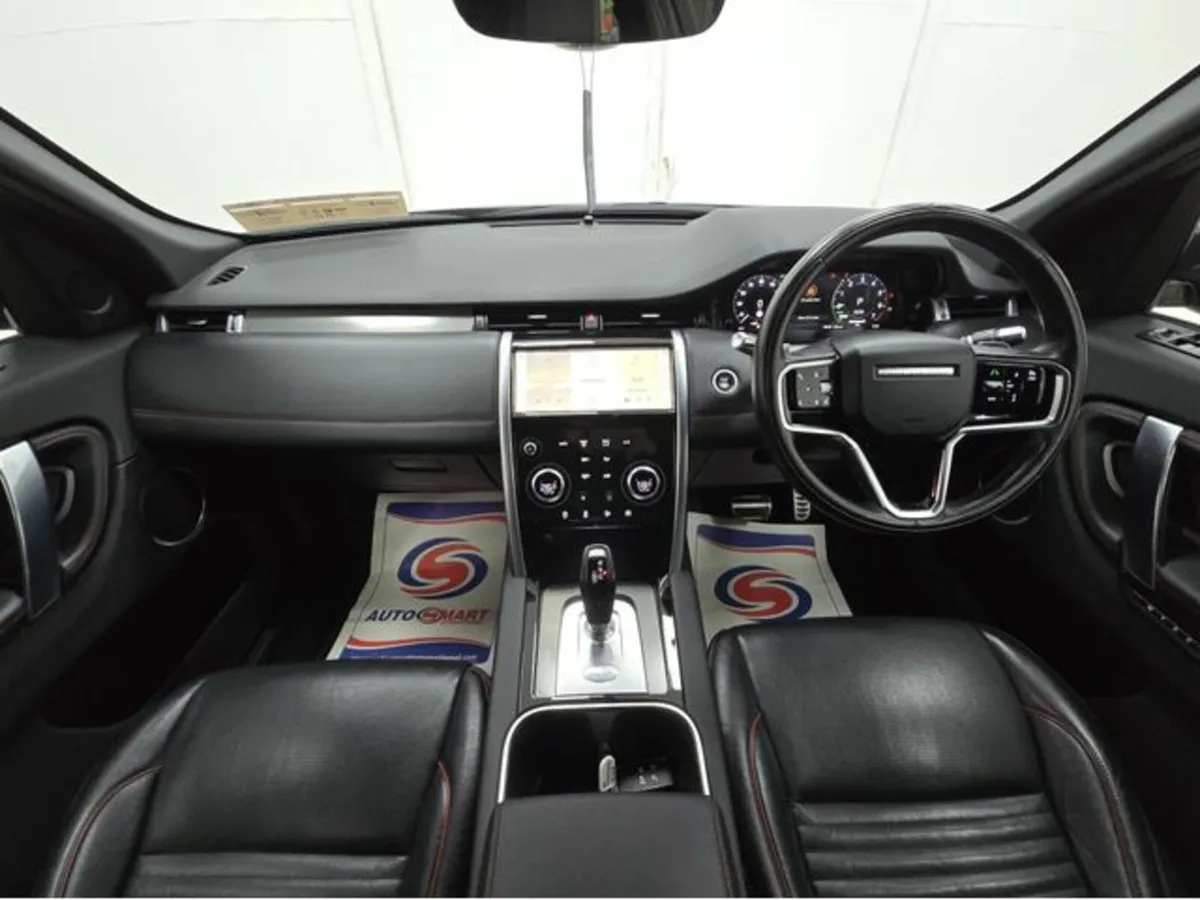 Land Rover Discovery Sport R-DYNAMIC SE Plug in Hy - Image 2