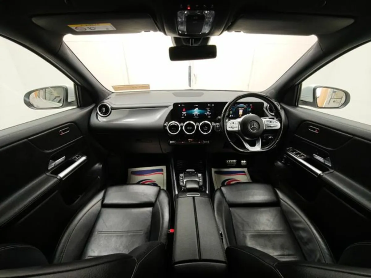 Mercedes-Benz GLA GLA 250 E EXCLUSIVE EDITION Auto - Image 4