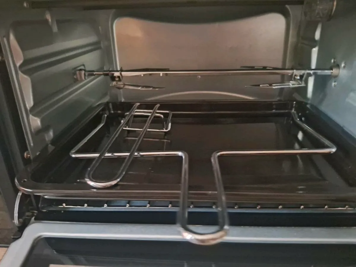 Kitchen - Image 4