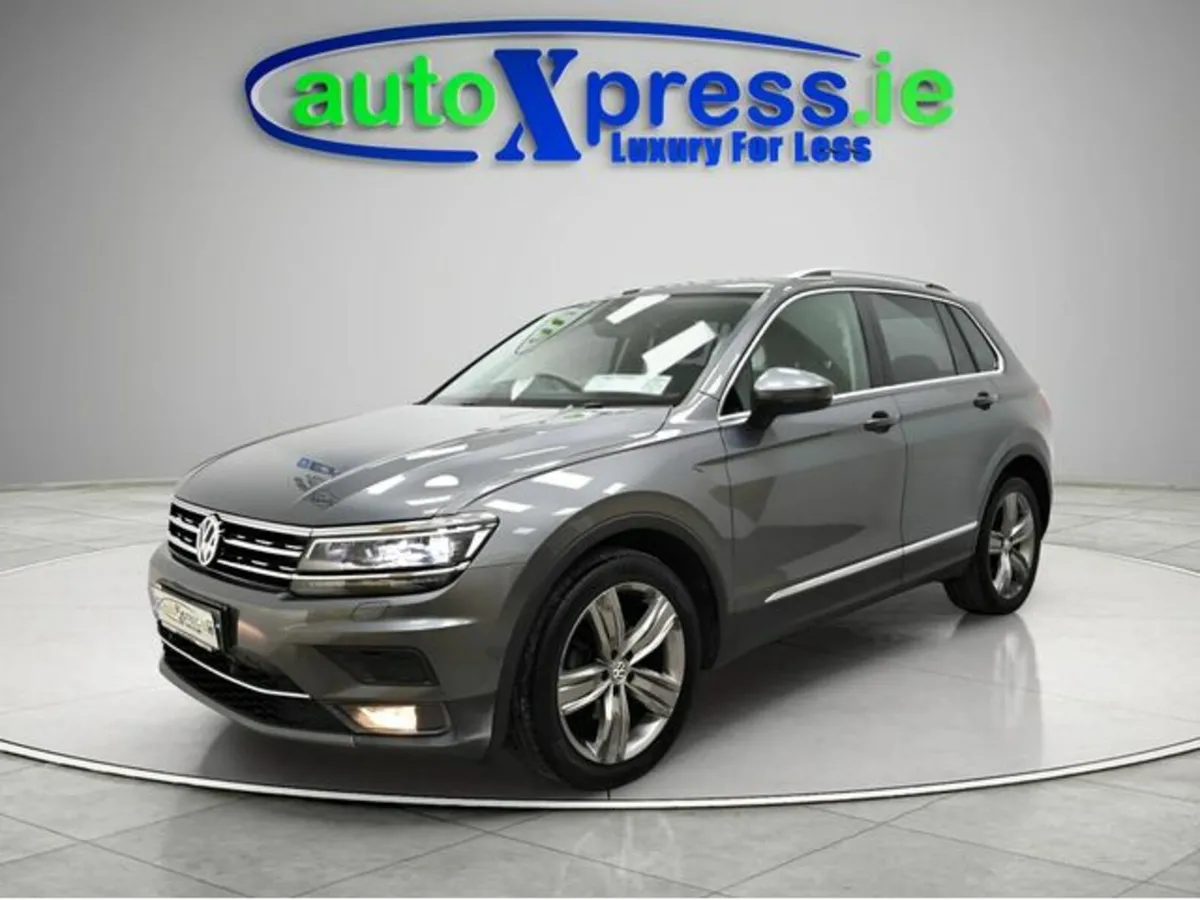 Volkswagen Tiguan 2.0 TDI Sliding sunroof - Image 3