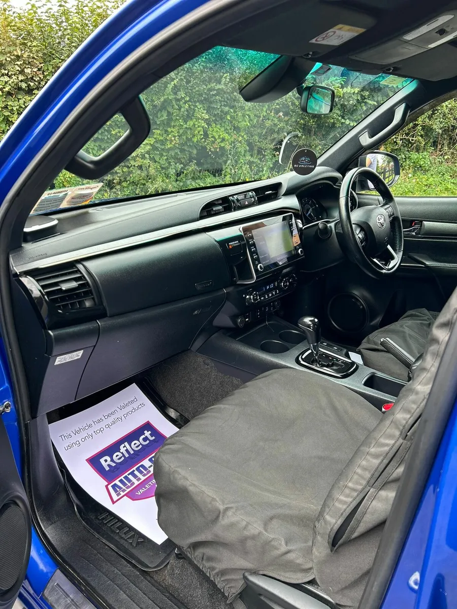Toyota Hilux - Image 4
