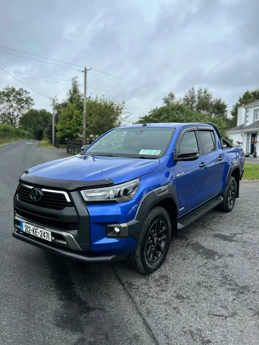Toyota Hilux - Image 1
