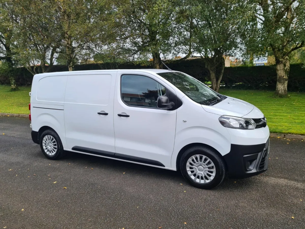 2023 Toyota Proace Icon 1.5 D  120 bhp ..LOW MILES - Image 1
