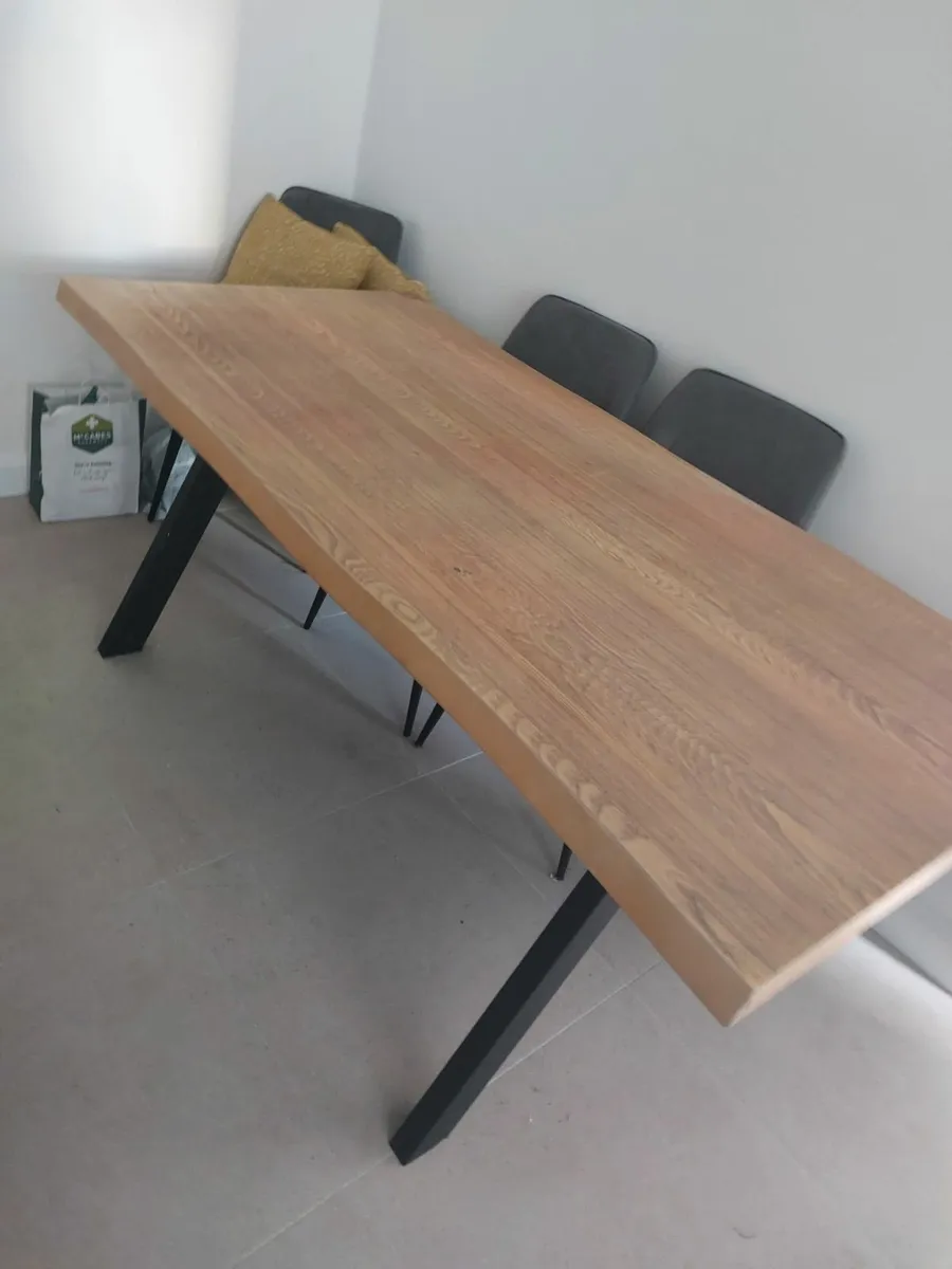 Kitchen table - Image 2
