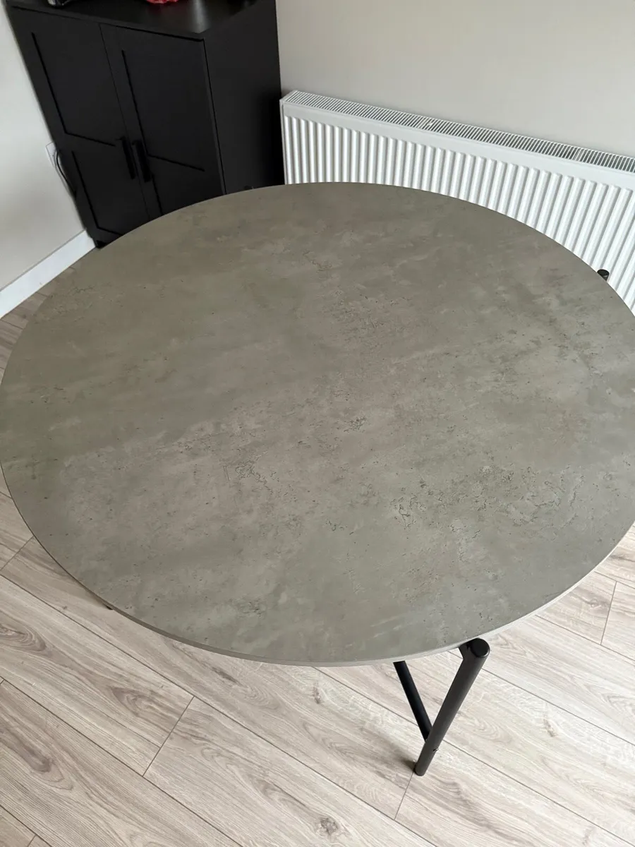 Round dining table 120cm concrete effect - Image 2