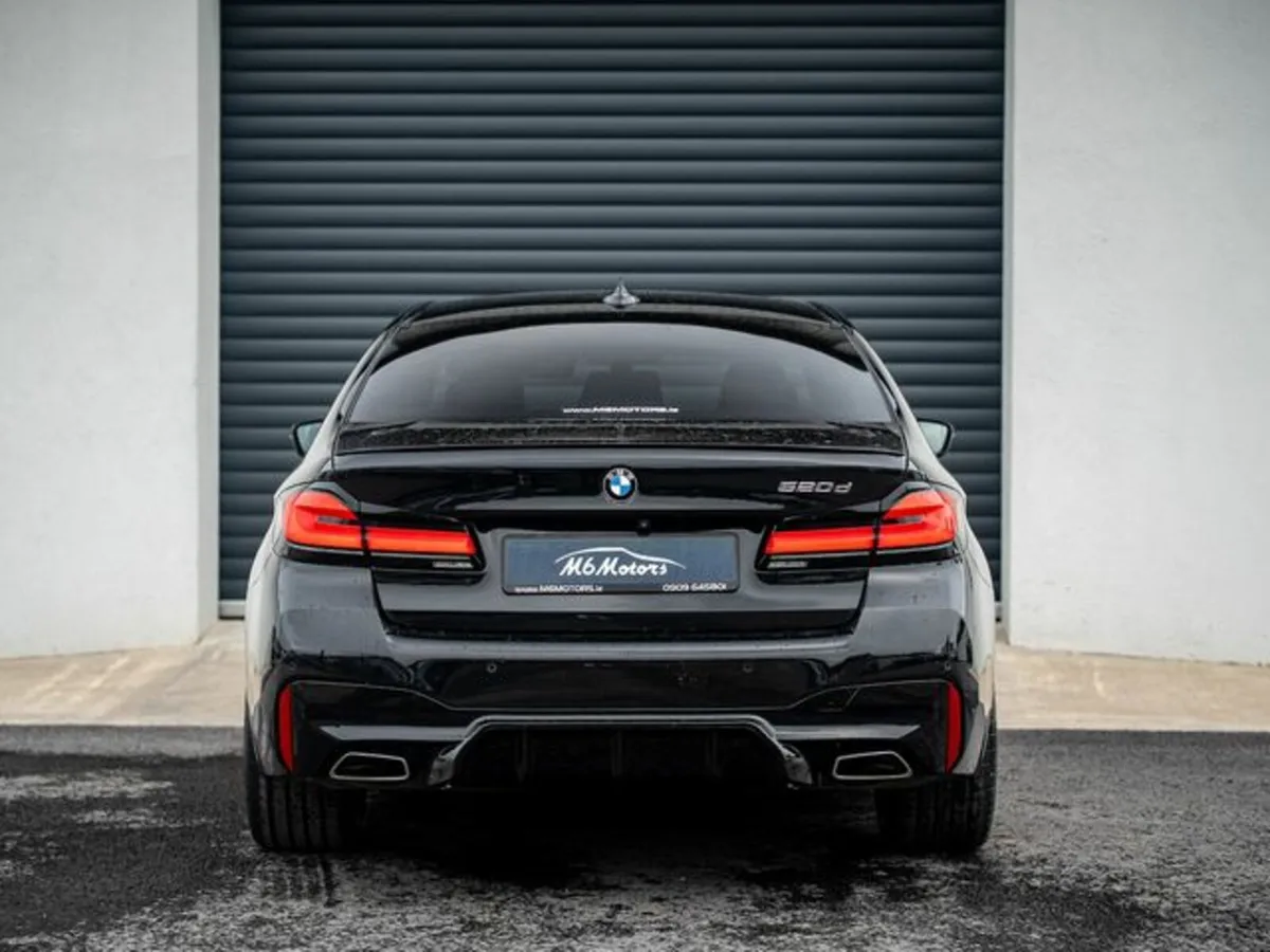 BMW 5-Series 520D M SPORT - Image 4