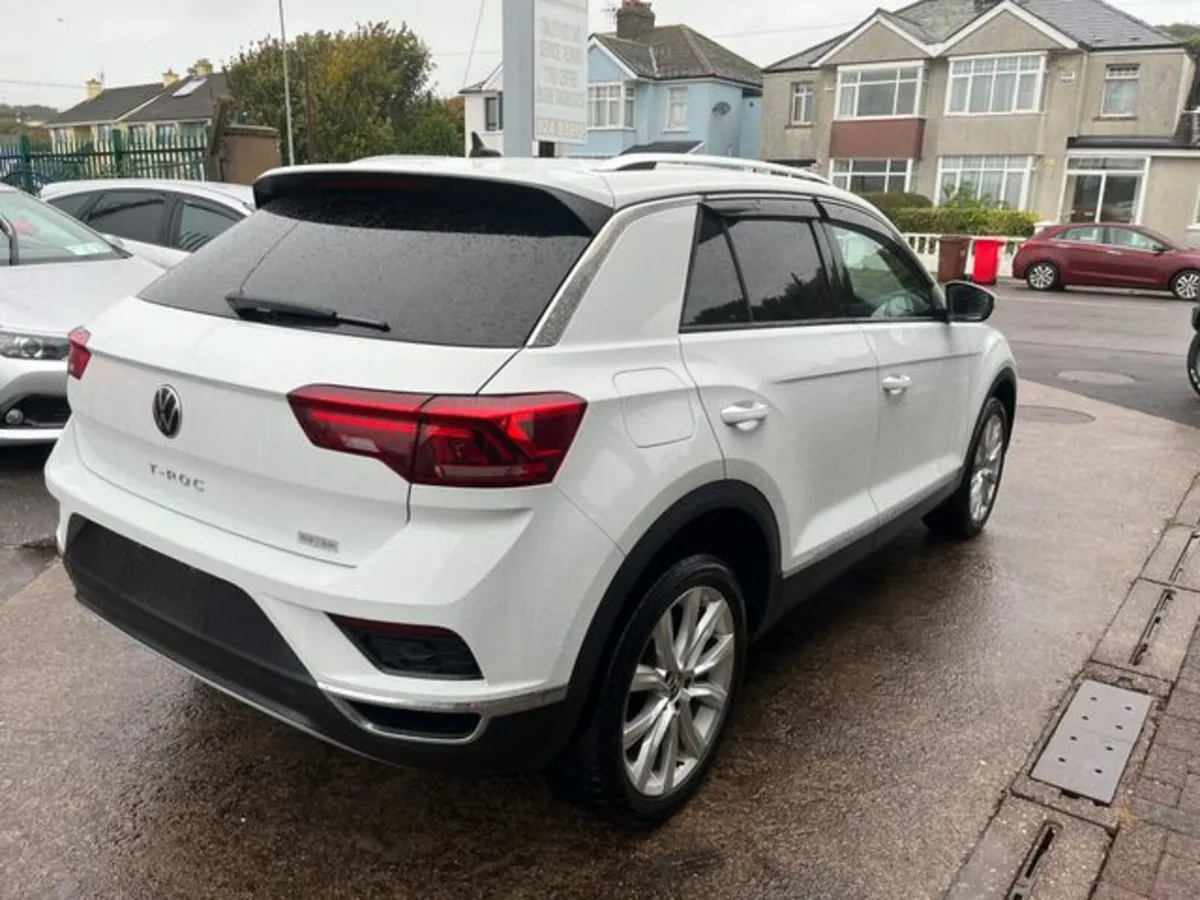 Volkswagen T-Roc 2.0 TDI automatic - Image 3