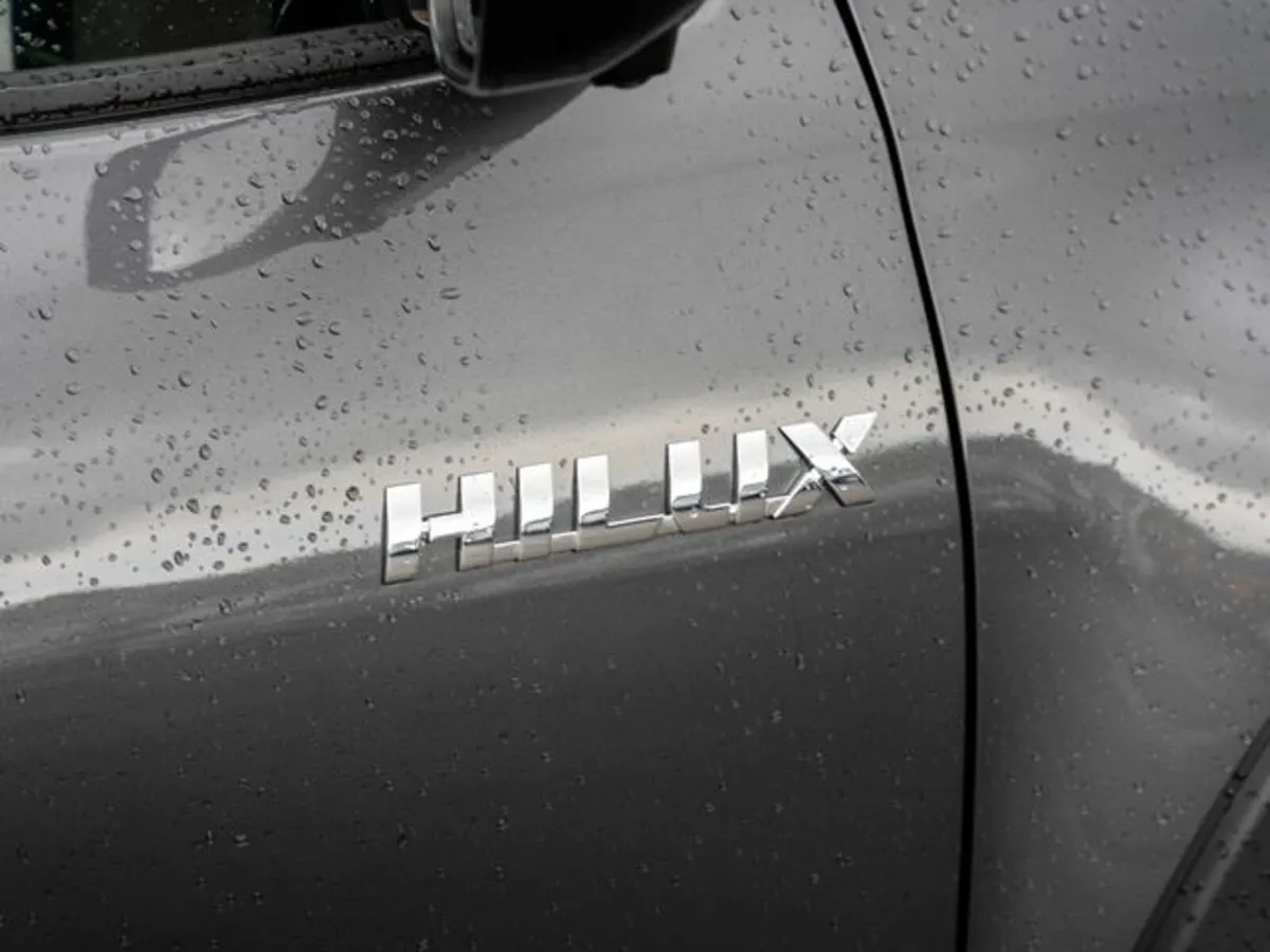 Toyota Hilux INVINCIBLE X 4WD 251 - REG - Image 3