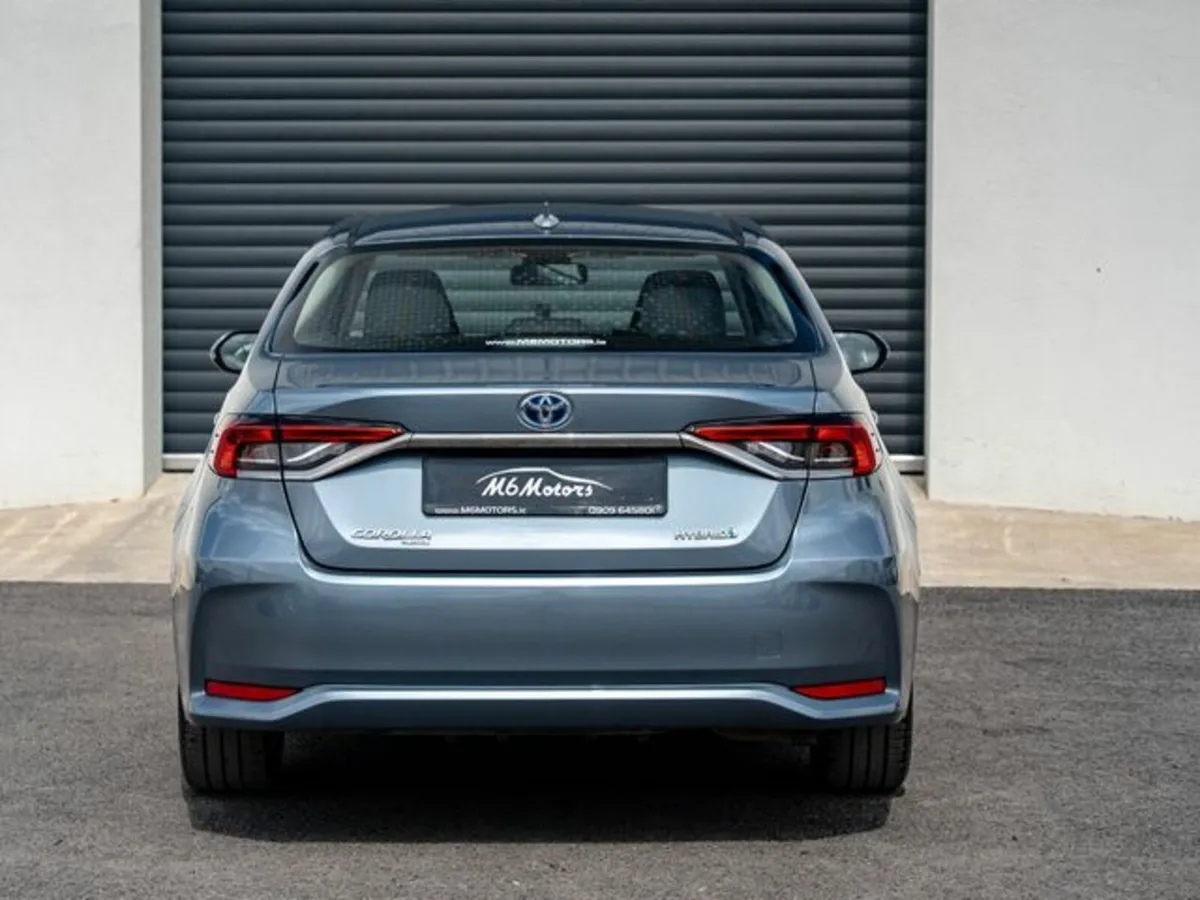 Toyota Corolla Hybrid Luna Saloon 4DR Auto - Image 4