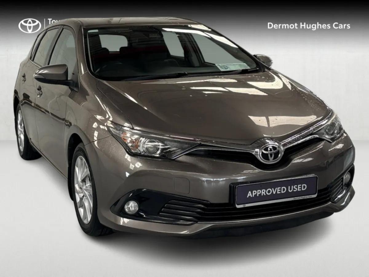 Toyota Auris 1.4 D4D LUNA 5DR - Image 1