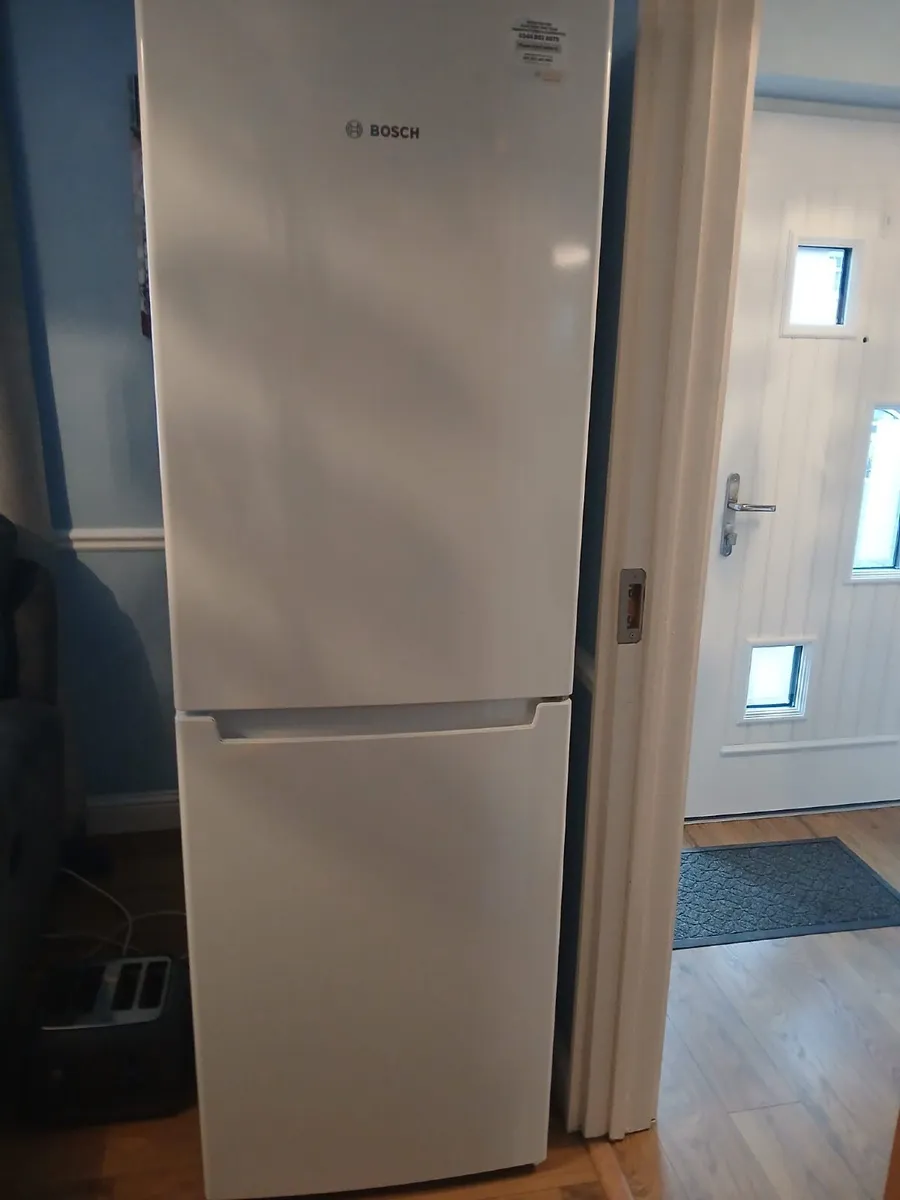 Fridge freezer - Image 2