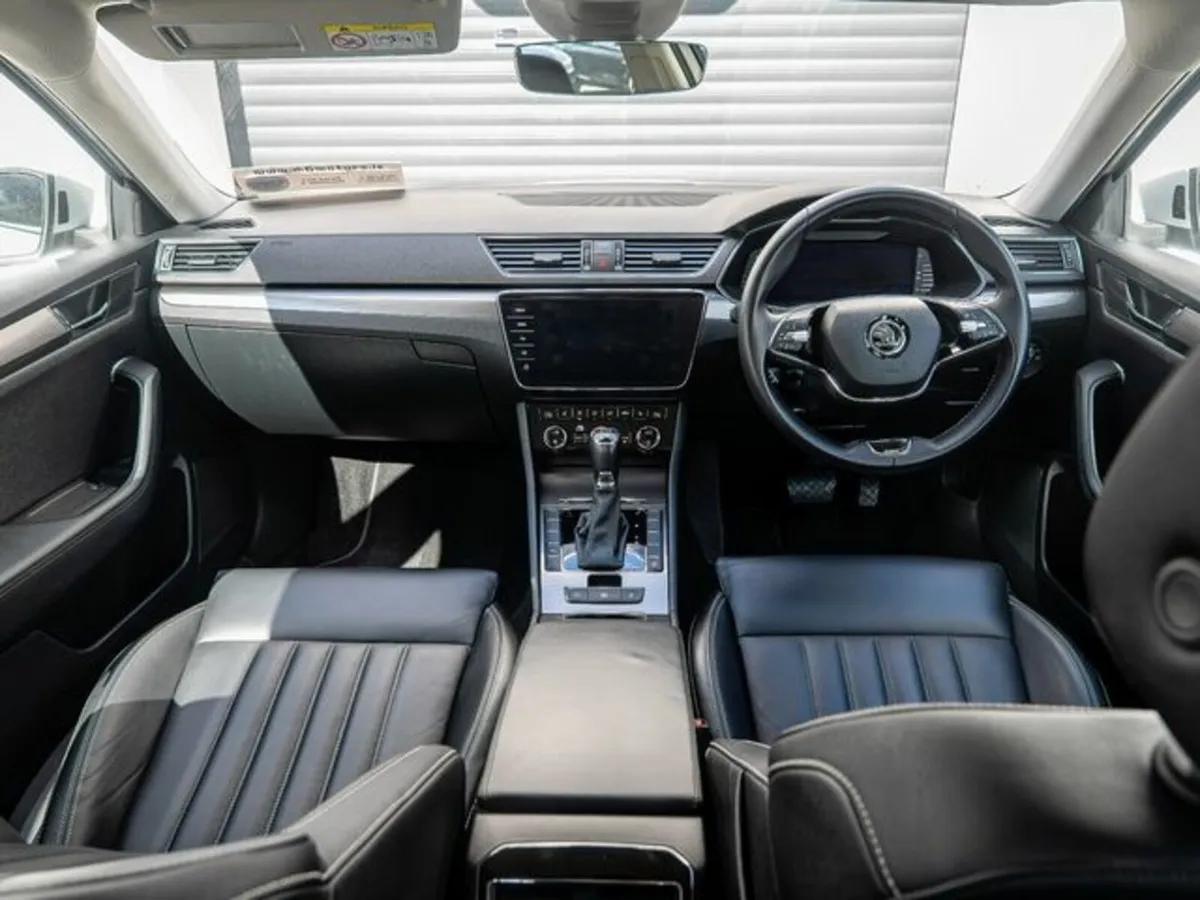 Skoda Superb STY 2.0tdi 122HP DSG 5D - Image 4