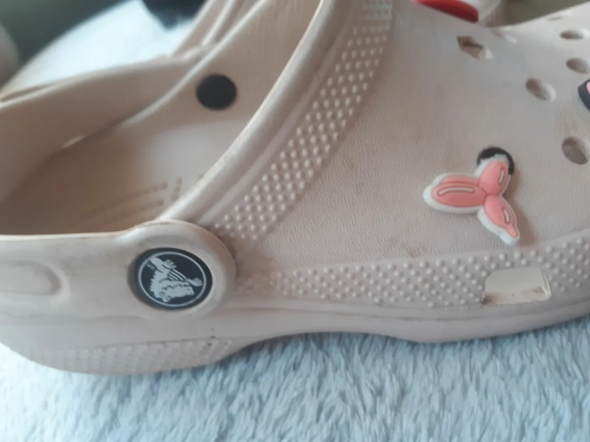 Kids footwear - Image 4