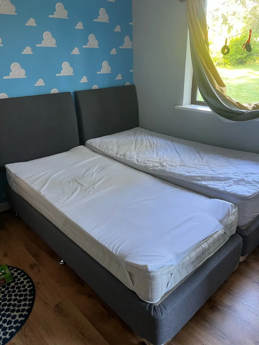 Single bed - Image 1