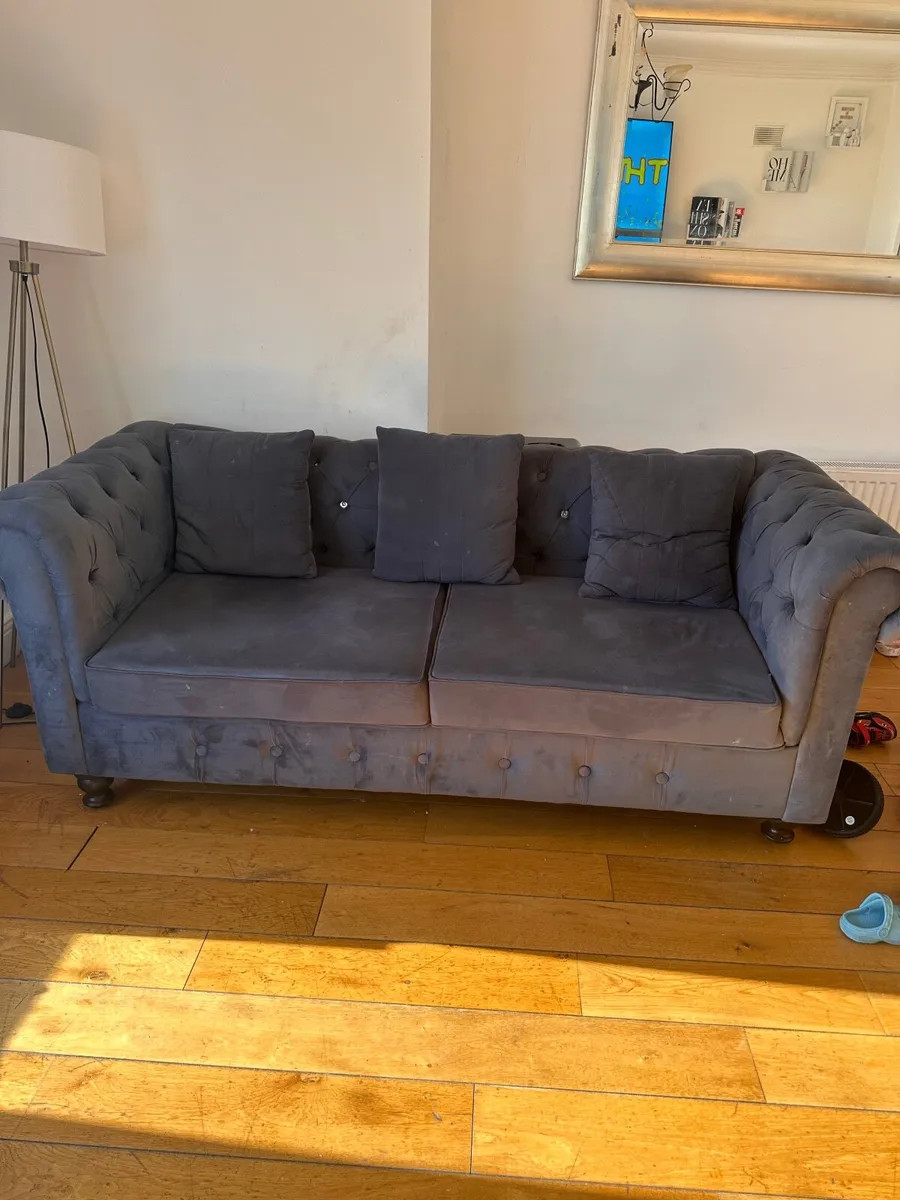 Couch - Image 2