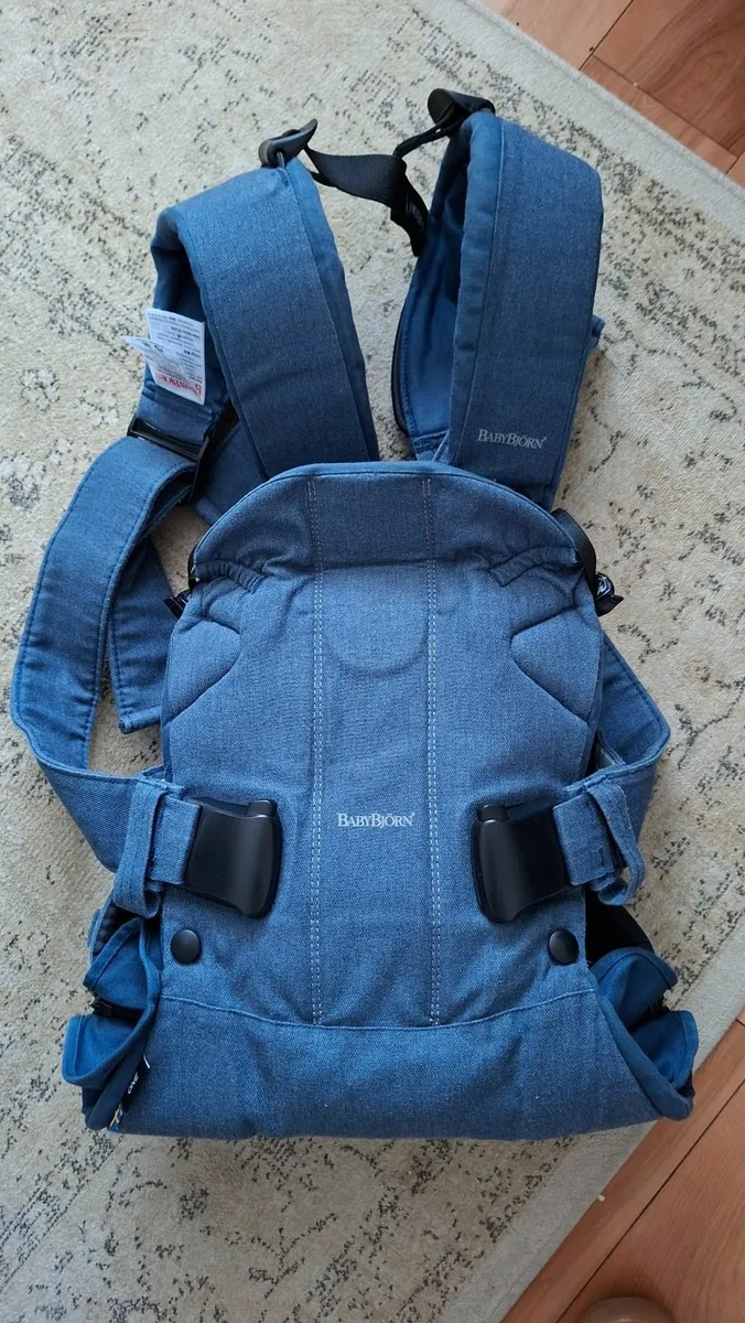 BabyBjorn Carrier - Image 1