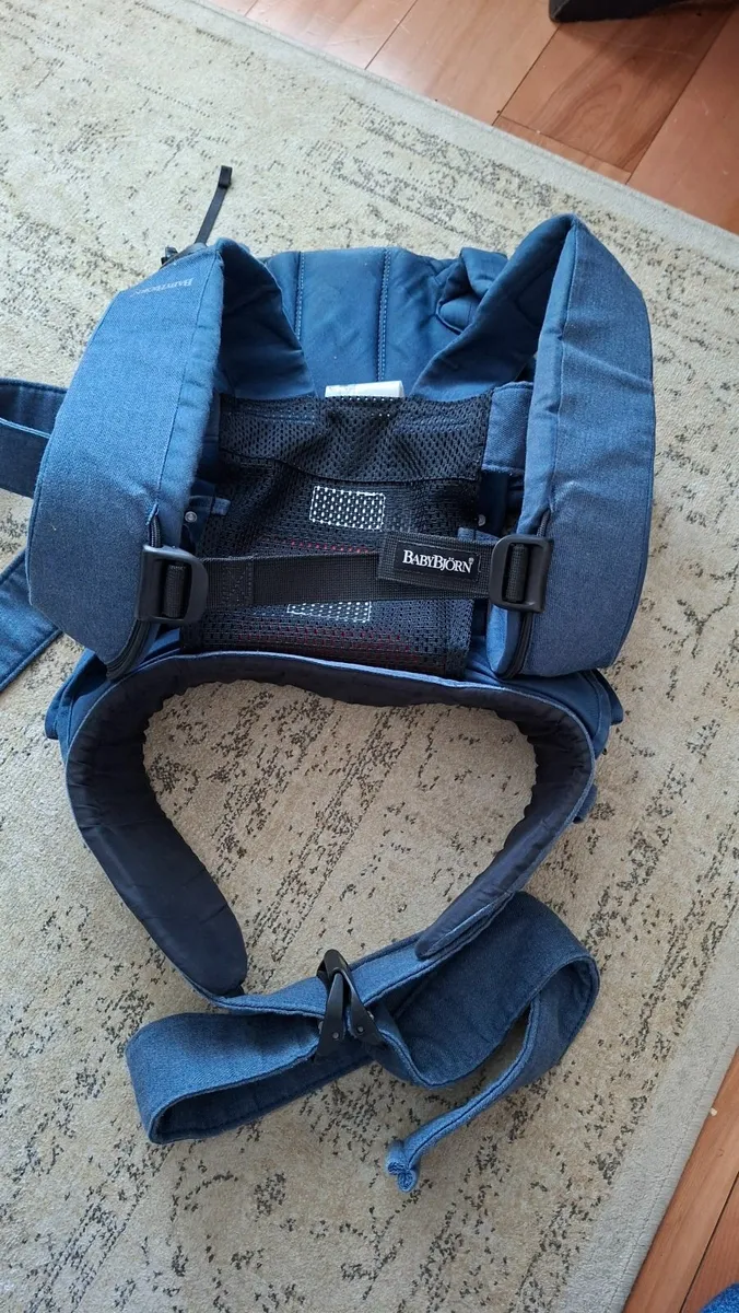 BabyBjorn Carrier - Image 3