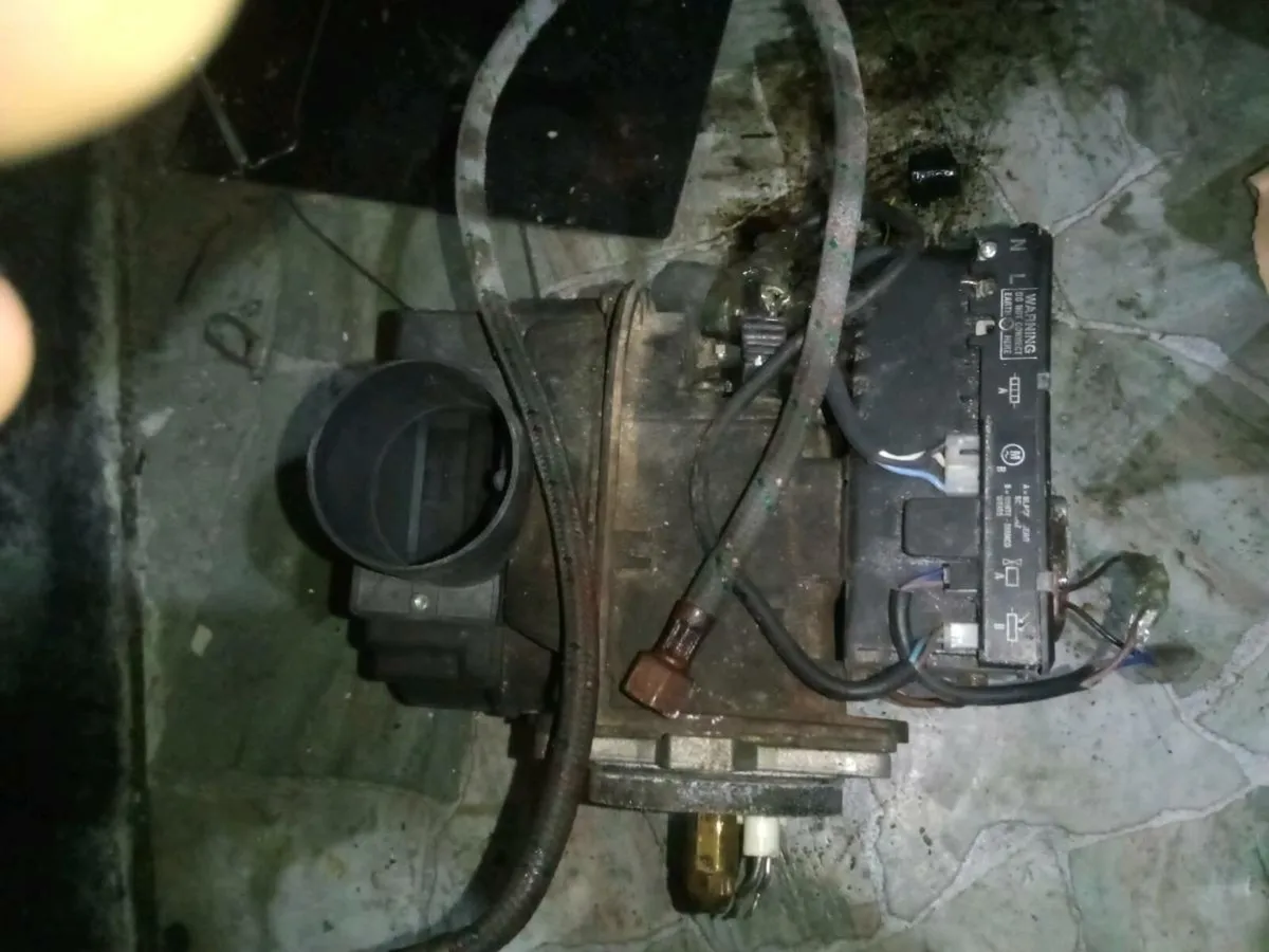 Oil burner - Image 1