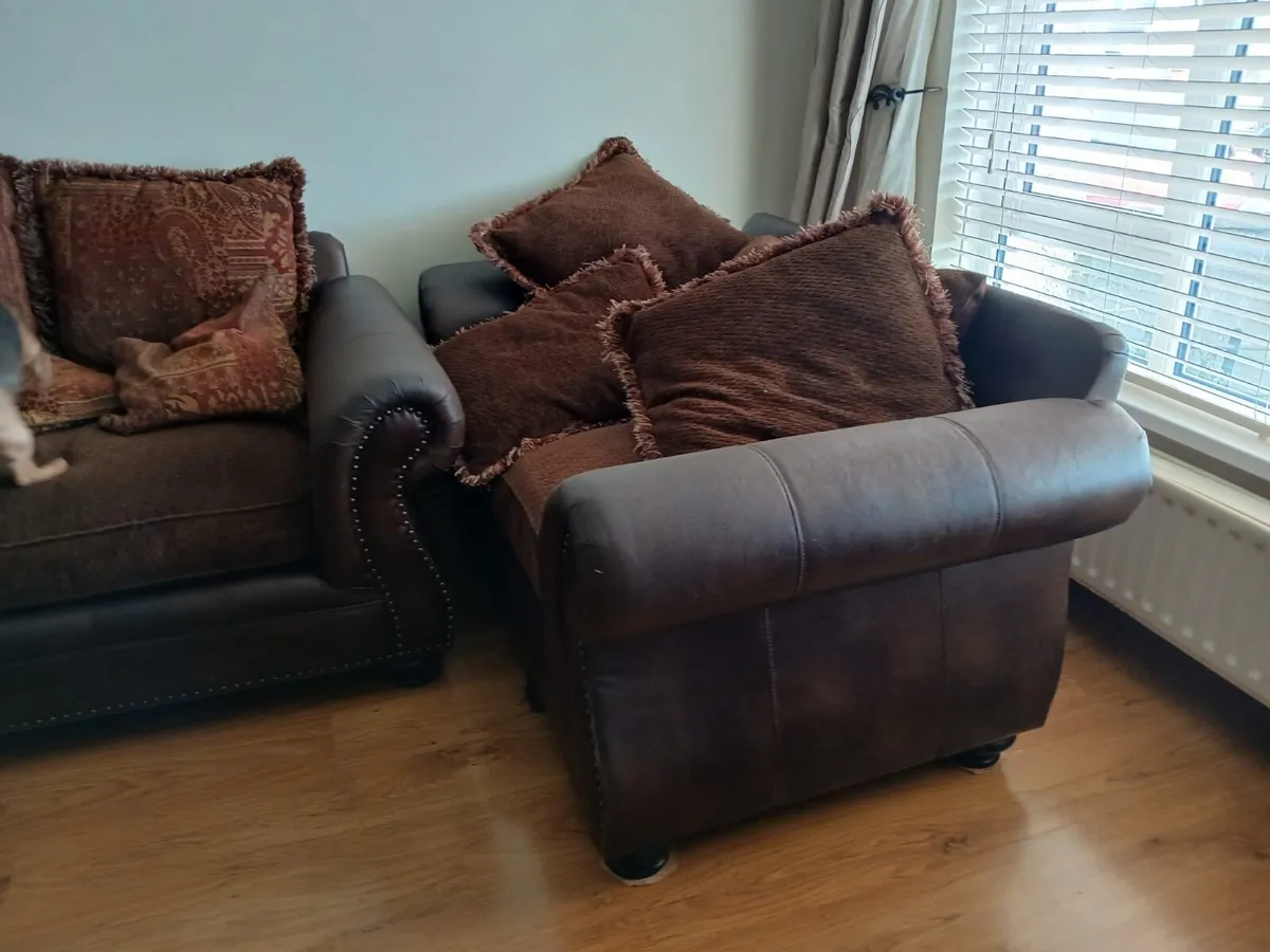 Sofa - Image 3
