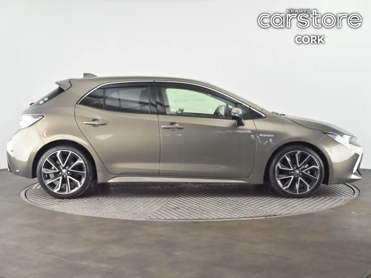 Toyota Corolla 1.8 Hybrid Auto - Image 3