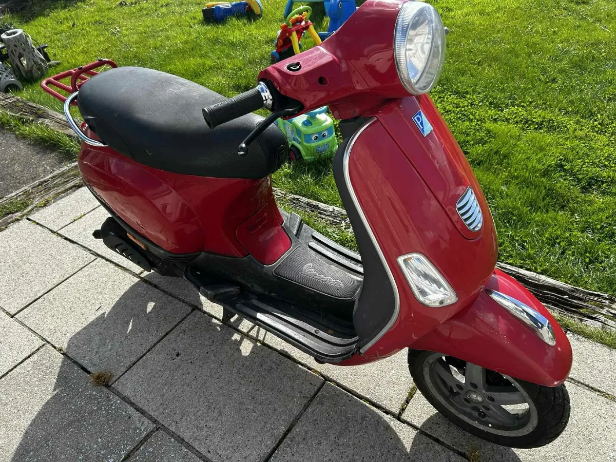 2012 Piaggio / Vespa project - Image 1
