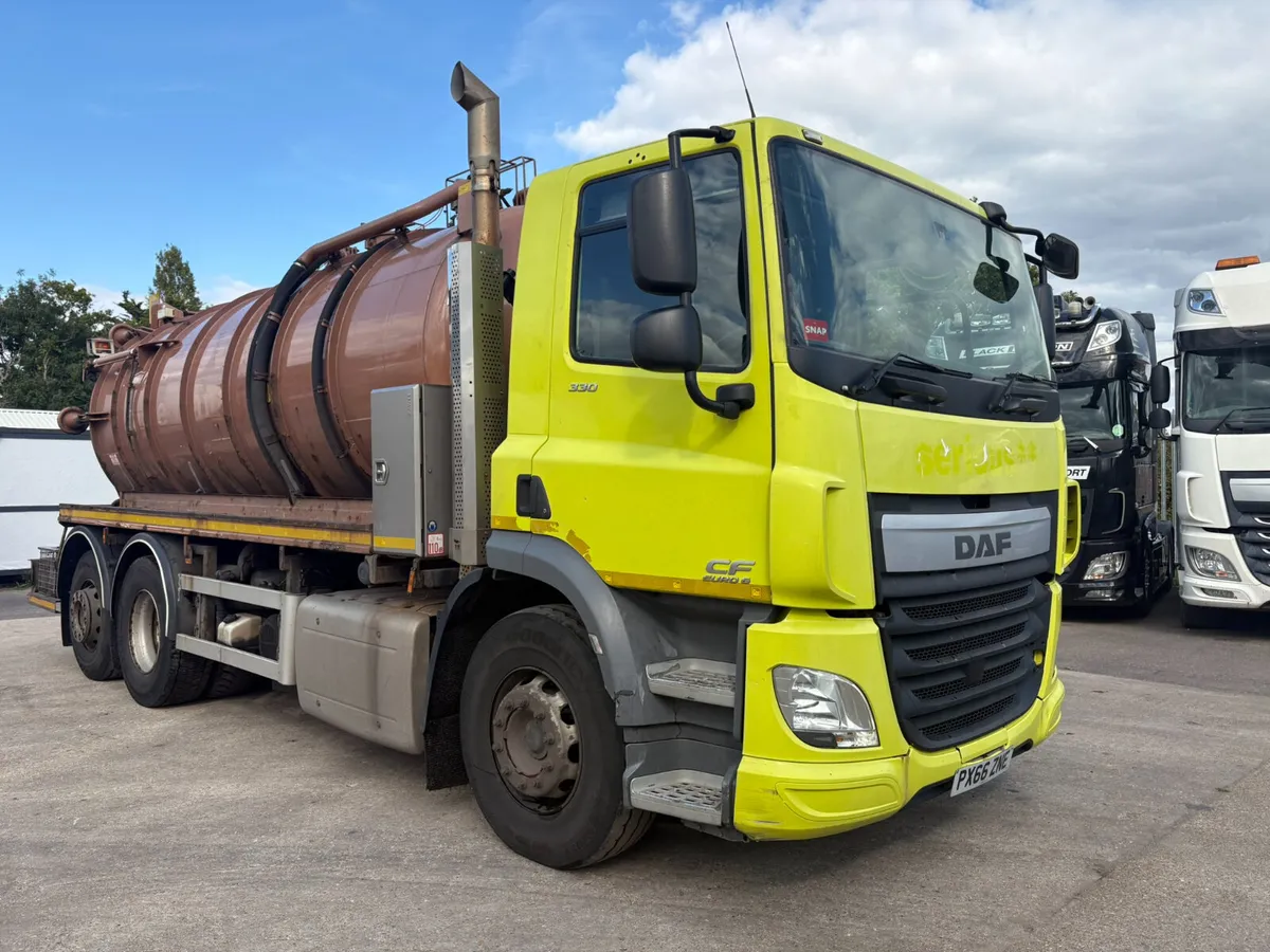 DAF CF330 VACUUM TANKER WHALE - Image 1