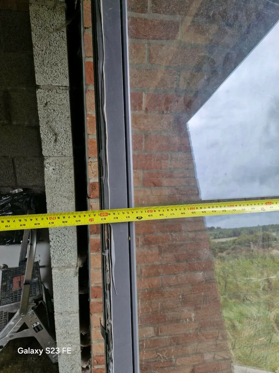 Front entrance door - Image 3