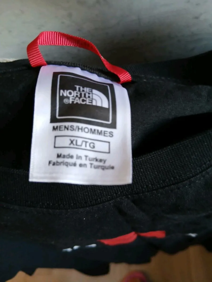 Mans top - Image 3