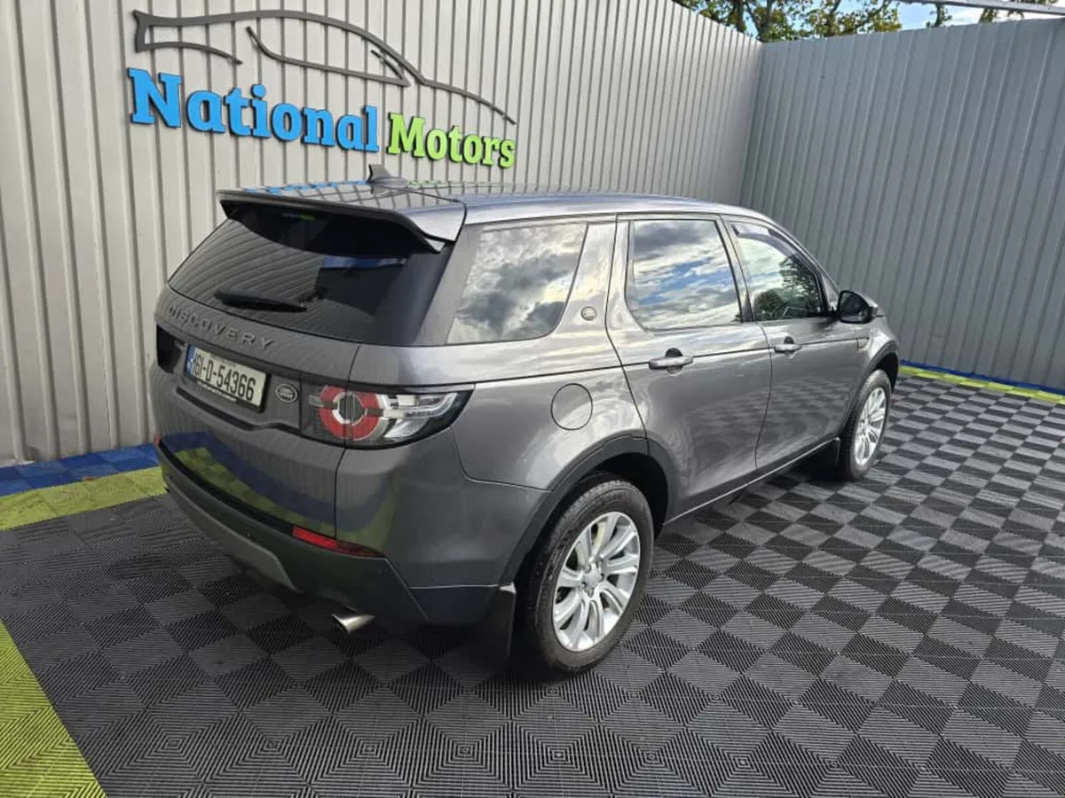 2016 Discovery Sport 2.0 TD4 AUTO SE - Image 3