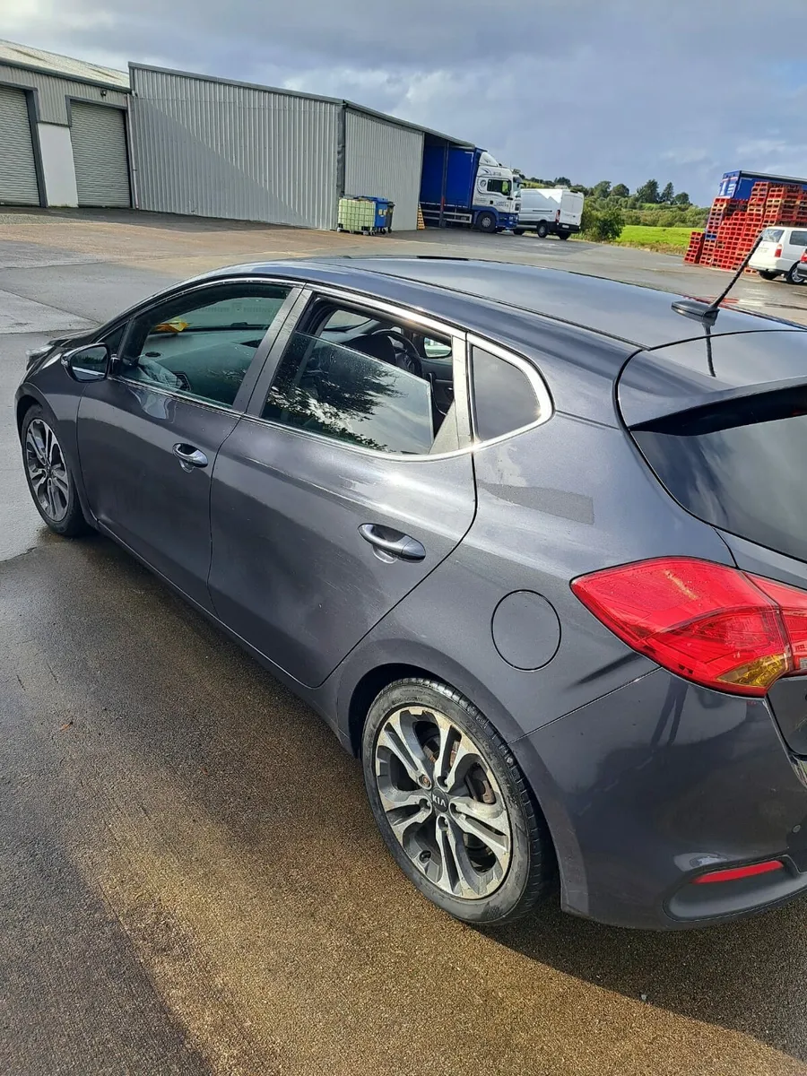 Kia Ceed - Image 4