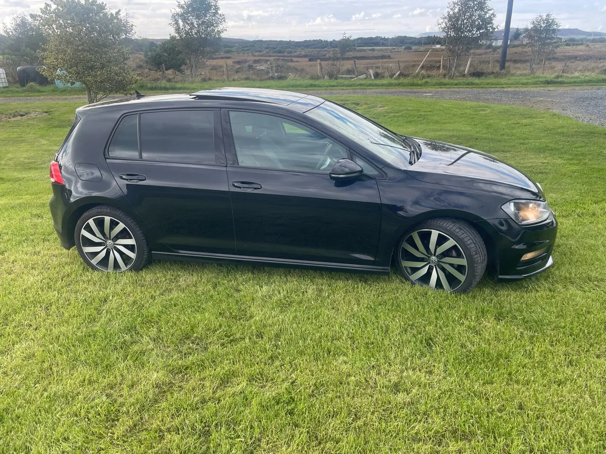 Volkswagen Golf - Image 1