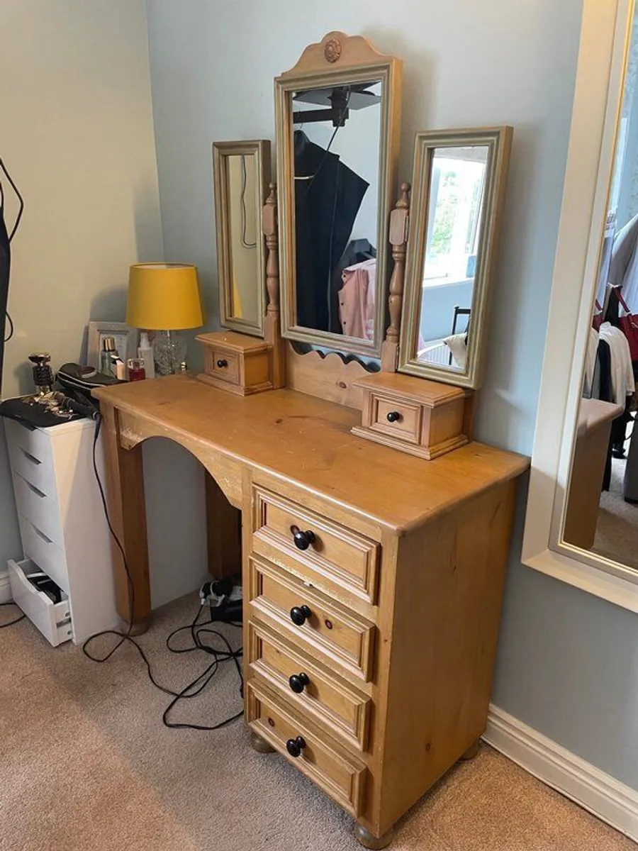 Dressing Table - Image 1