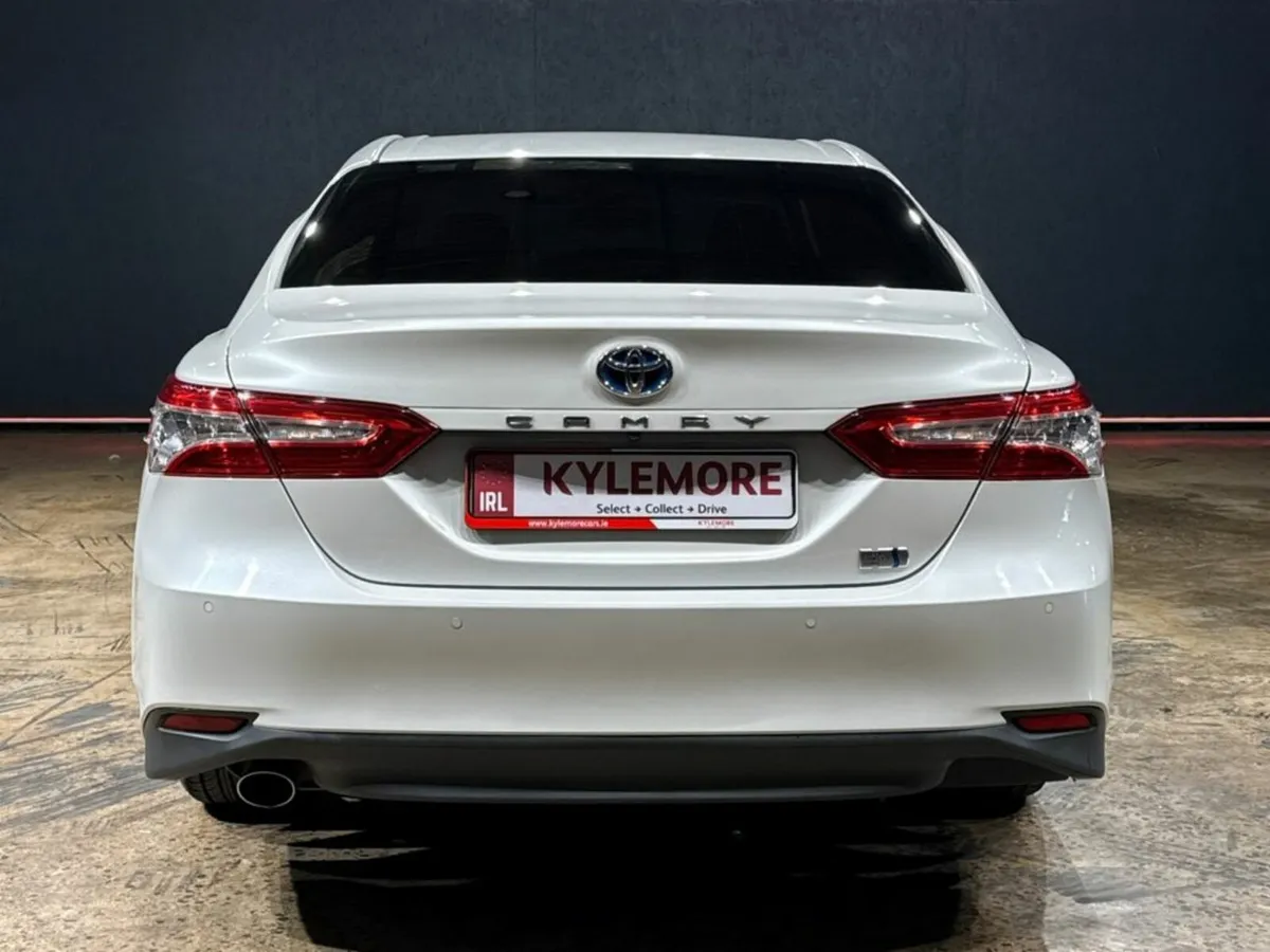 Toyota Camry 2.5 AUTOMATIC HYBRID - CRUISE CONTROL - Image 4